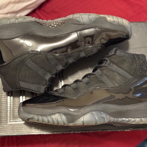 Pre-Owned Jordan 11 cap and gown men’s 8.5 - Picture 4 of 11